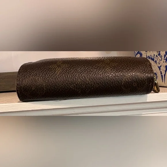 Authentic Vintage Louis Vuitton Monogram Compact Wallet - Picture 12 of 12